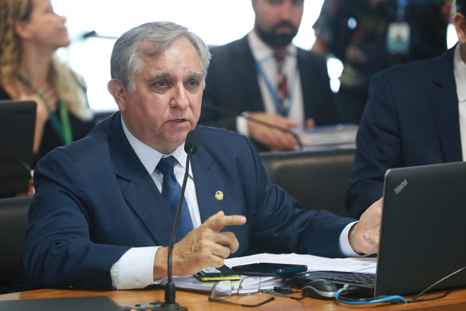 Senador Izalci Lucas preside a Frente InvestBrasil, que busca atrair mais investimentos estrangeiro para o país