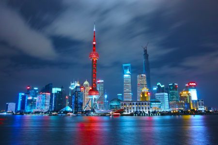 China tornará sistema de logística mais inteligente e mais verde architectural photograph of lighted city sky