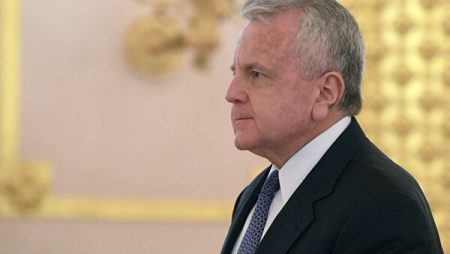 Rússia convoca embaixador dos EUA em meio a acusações de interferência eleitoral