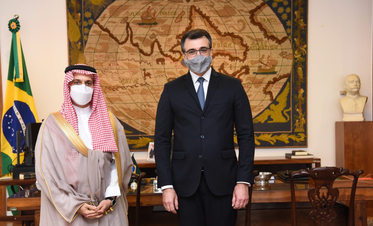 Em Brasília, Ministro dos Negócios Estrangeiros da Arábia Saudita discute oportunidades de investimentos no Brasil