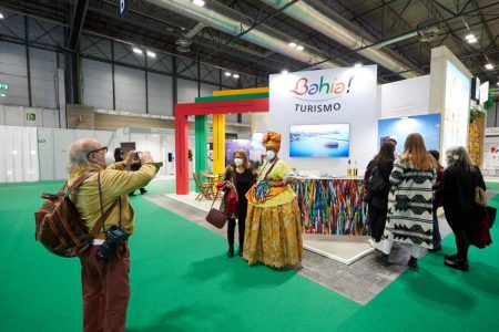 Bahia divulga atrativos em feira internacional de turismo na Espanha