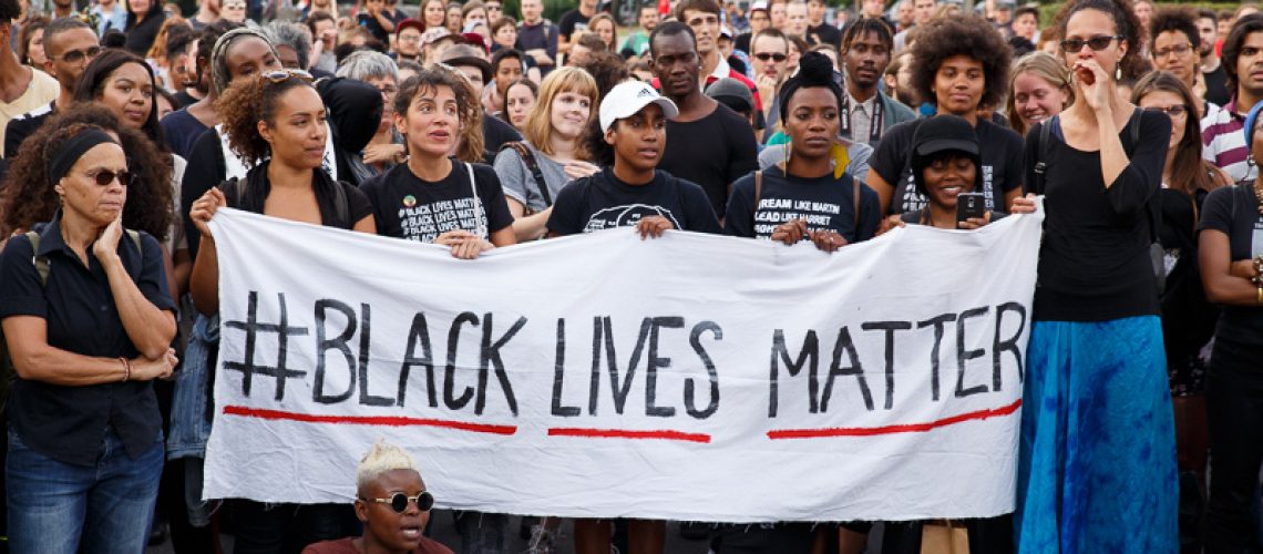 Embaixada e Consulados dos EUA hasteiam a bandeira Black Lives Matters em comemoração ao Mês da História Negra