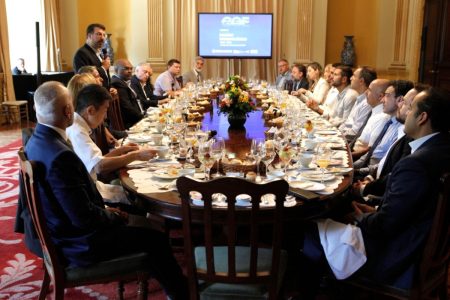 Cônsules-gerais de 16 países reúnem-se com Secretário Municipal de governo do Rio de Janeiro