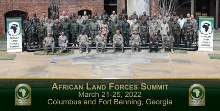 Comandantes militares brasileiros participam de reunião da Cúpula das Forças Terrestres Africanas 2022