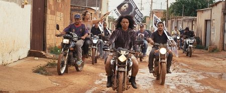 Filme brasileiro “Mato Seco em Chamas” recebe grande prêmio em festival de documentários em Paris