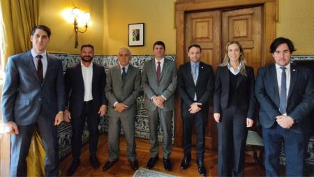 Ministério do Turismo e Embratur alinham atuação com a Embaixada do Brasil em Portugal durante a BTL
