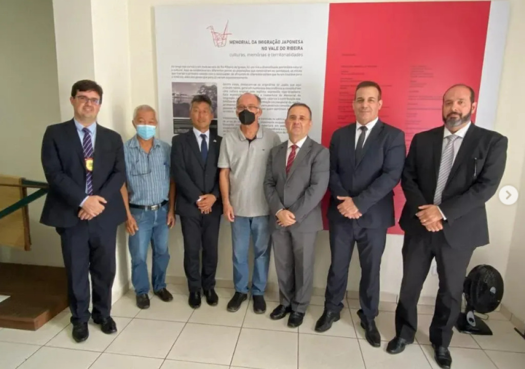 Cônsul-geral do Japão visita Registro (SP)