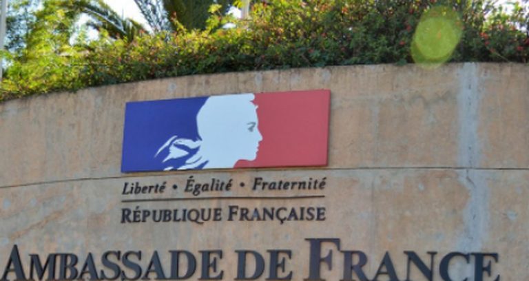 Embaixada lança programa para capacitar estudantes em francês