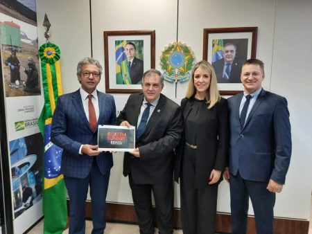 Comitiva Gaúcha apresenta South Summit a Ministro e Embaixadores