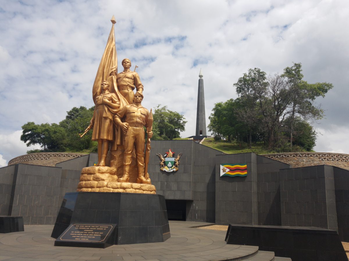 Zimbábue celebra sua independência
