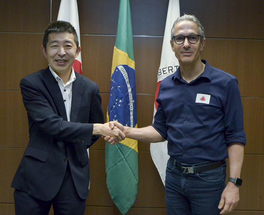 Governador de Minas Gerais recebe o novo cônsul-geral do Japão