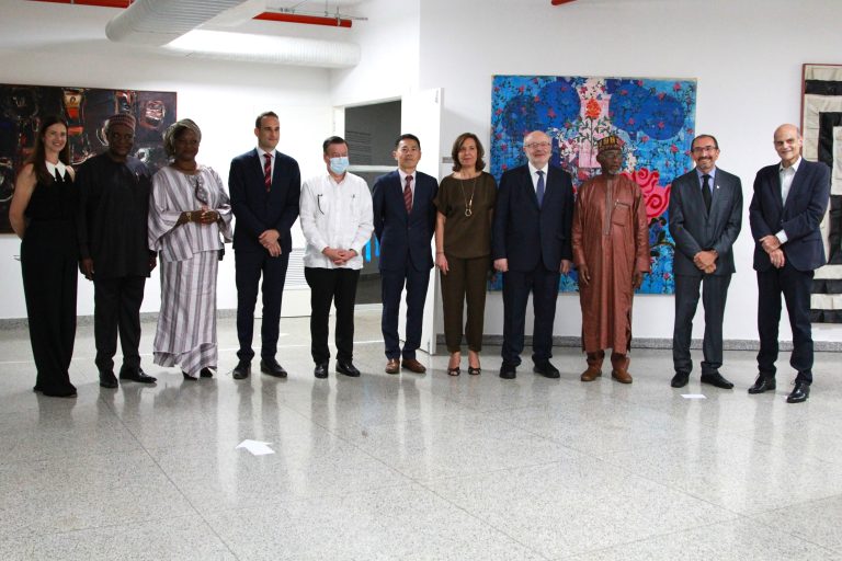 Exposição “Viver Brasília: Uma Perspectiva Internacional” é inaugurada no Museu de Arte de Brasília