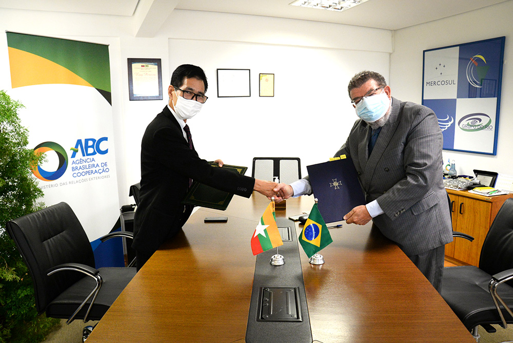 Brasil e Myanmar avançam em cooperação técnica na área da saúde