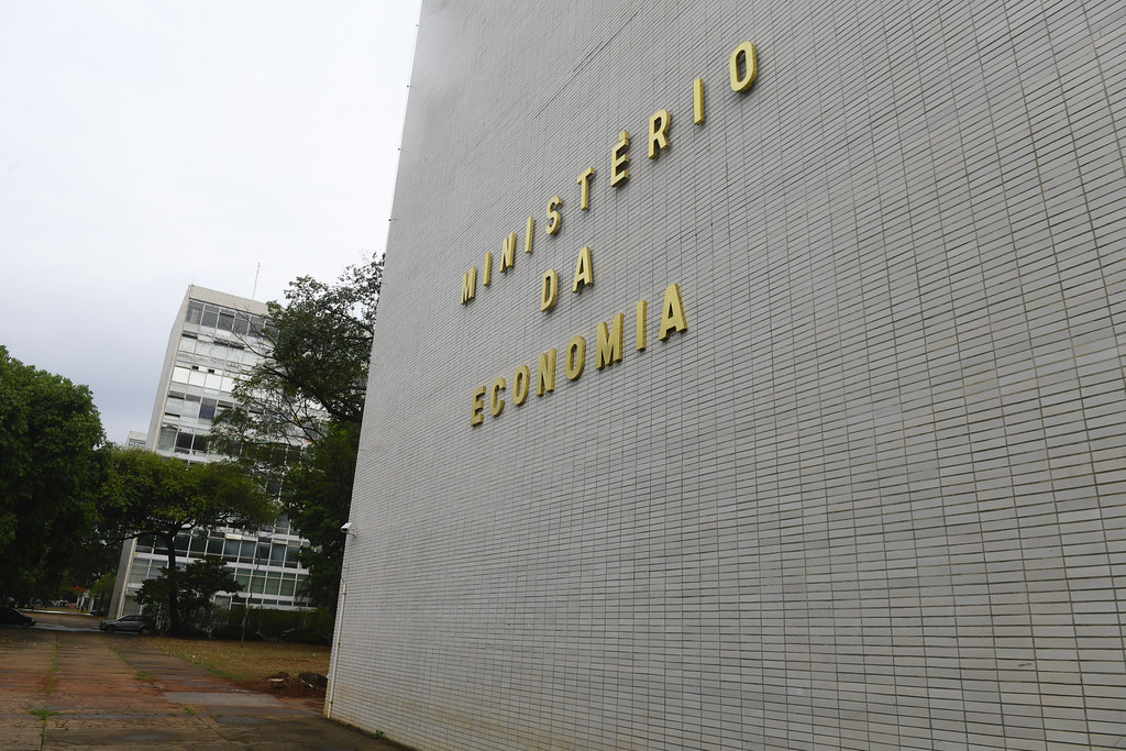 Balança comercial do Brasil tem superávit de US$ 4,94 bilhões em maio