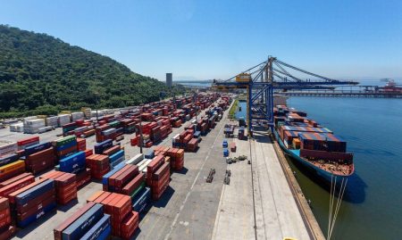 Balança comercial brasileira tem o menor superávit em três anos
