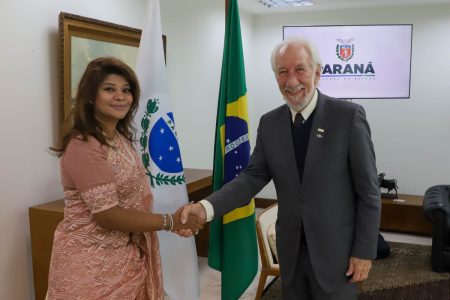 Embaixadora de Bangladesh visita Governo do Paraná em busca de novas relações comerciais e de desenvolvimento social