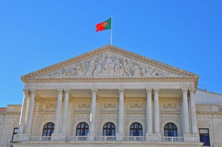 Acordo cria cátedras do Brasil na Universidade de Lisboa