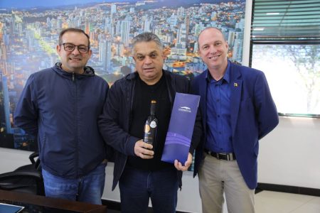 Cônsul da Romênia visita Chapecó (SC)