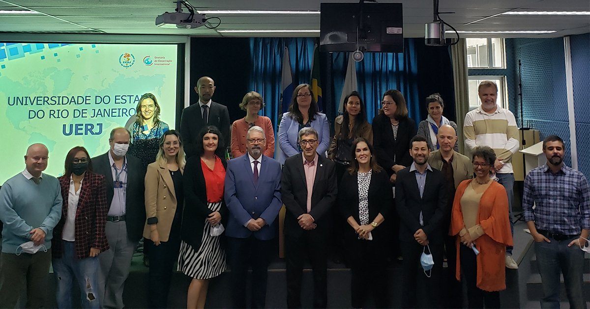 UERJ reúne diplomatas para tratar de parcerias na área da educação