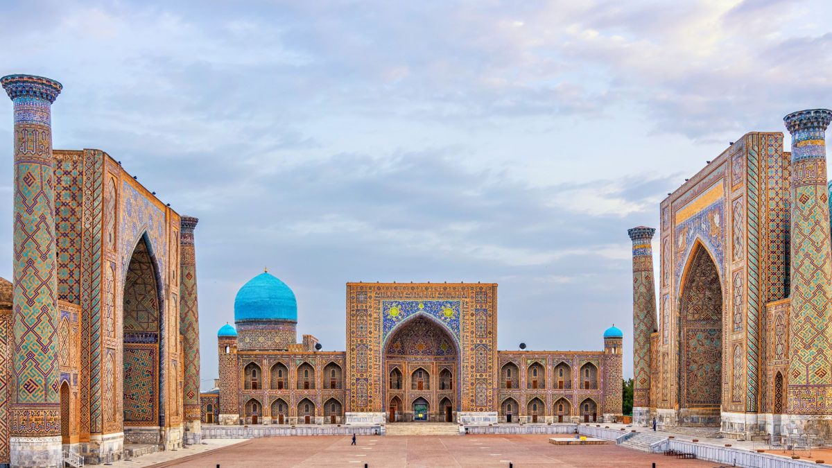 Hoje é o dia da independência do Uzbequistão