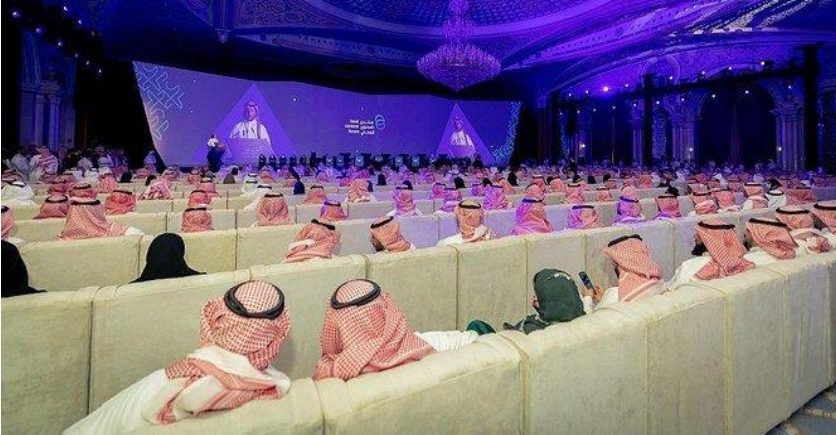 Setor de mineração saudita contribuirá com US$ 23 bilhões para o PIB até 2040, diz CEO da Ma’aden