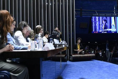 Congresso Nacional e a Embaixada de Israel realizam seminário de combate à violência contra a mulher