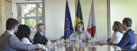 Governador de Minas Gerais se reúne com embaixador da União Europeia no Brasil
