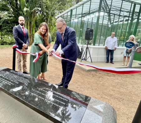 Embaixada da Polônia doa “banco musical” ao Jardim Botânico do Rio de Janeiro