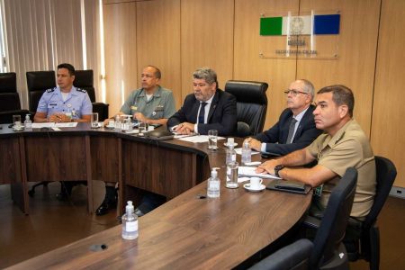 Ministério da Defesa promove a Base Industrial de Defesa para o Governo da Eslovênia