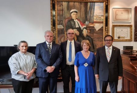 Embaixador da Costa Rica visita Curitiba