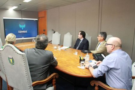 Embaixador do Equador reúne-se com prefeito de Campinas