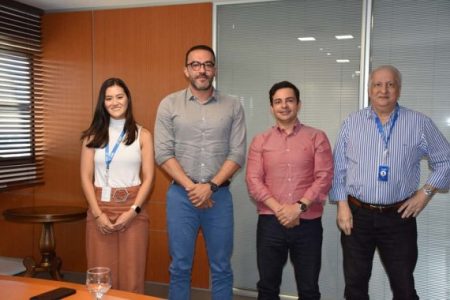 Fiems recebe visita de diplomata do Chile para debater perspectivas para exportação em MS