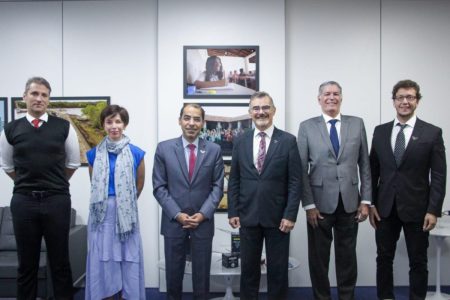 Embaixador dos Emirados Árabes Unidos reúne-se com ministros brasileiros para estreitar relações bilaterais