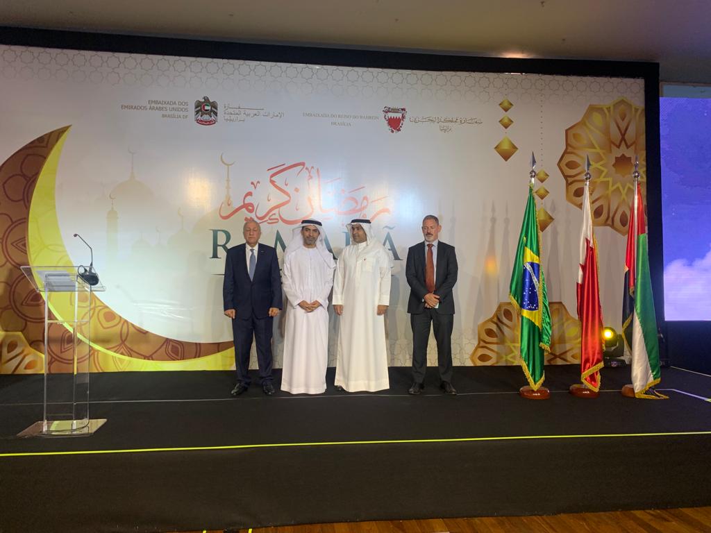Embaixadores do Bahrein e EAU realizam jantar de Iftar para promover tolerância e convivência