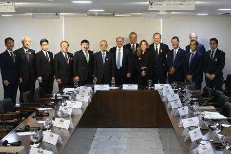 Embaixador do Japão reúne-se com Geraldo Alckmin para tratar de parcerias bilaterais