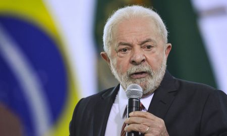Presidente Lula fará visita a Abu Dhabi em 15 de abril