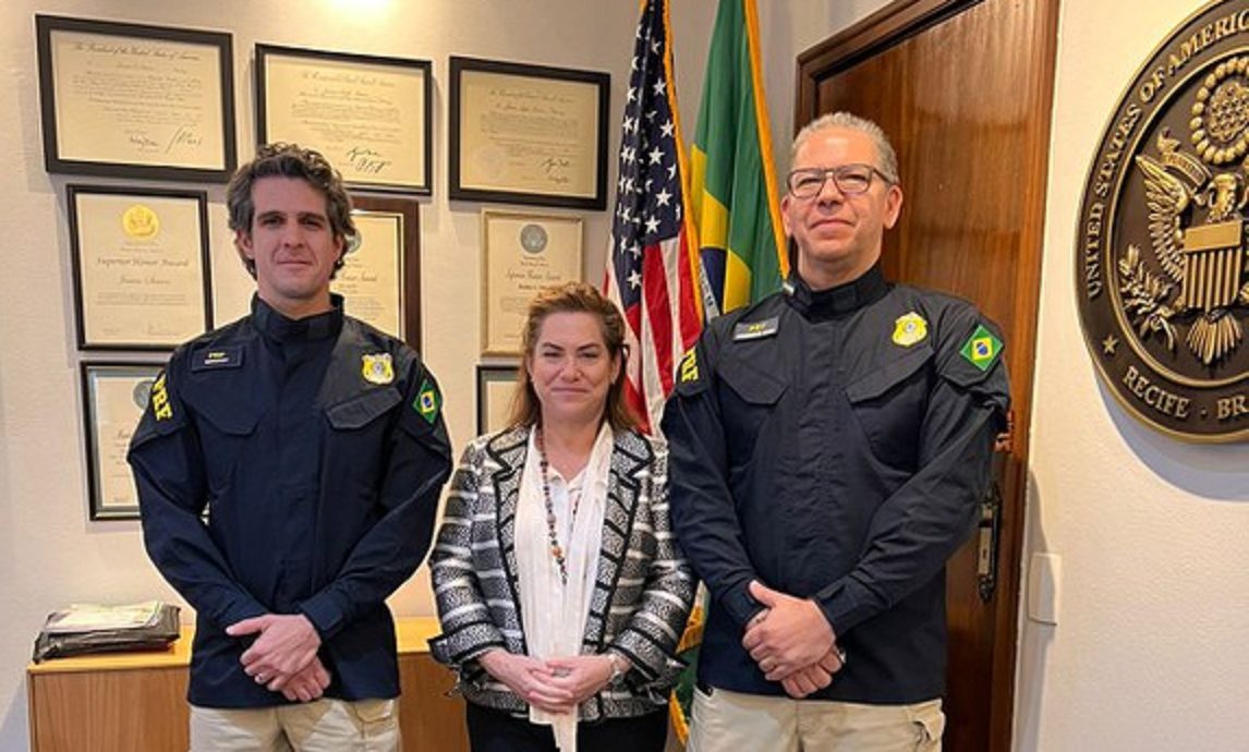 PRF faz visita institucional ao Consulado dos EUA em Recife
