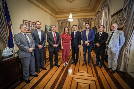 Embaixador do Japão debate oportunidades de cooperação com governo de Pernambuco
