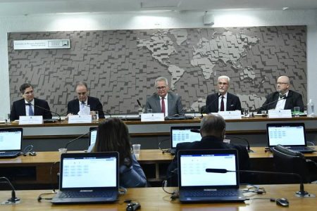 CRE do Senado aprova embaixadores brasileiros para a Eslováquia, Indonésia, Malaui e Países Baixos