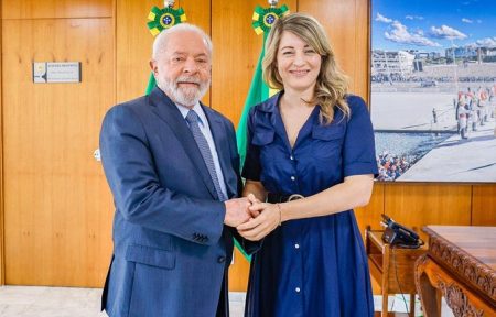 Lula recebe chanceler canadense Mélanie Joly