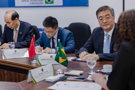 Projeto de satélite deve inspirar novas cooperações entre Brasil e China