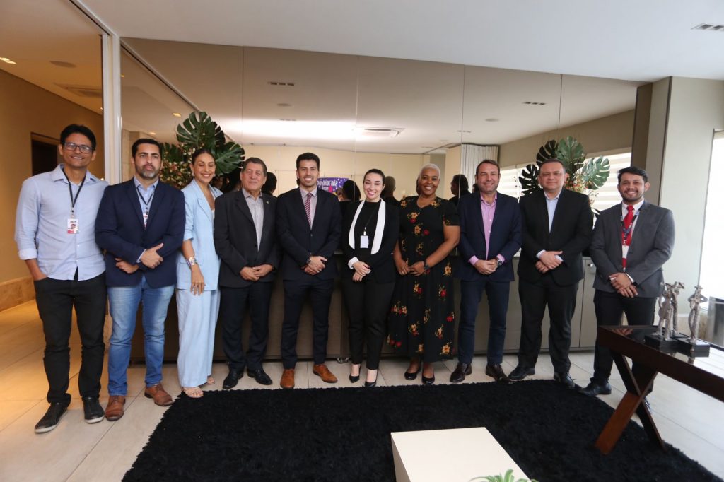 Prefeitura de João Pessoa apresenta cenário econômico a representantes do consulado dos Estados Unidos