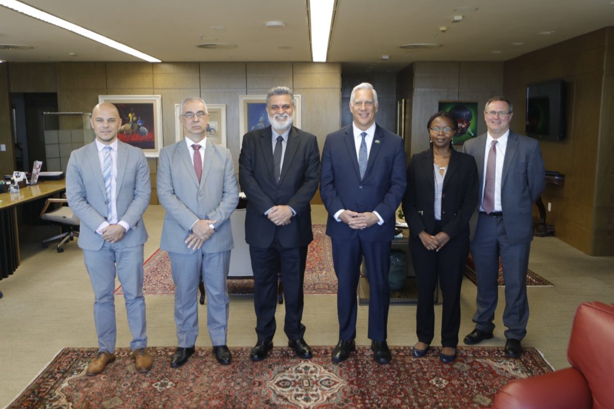 TST recebe ministro-conselheiro da Embaixada dos EUA