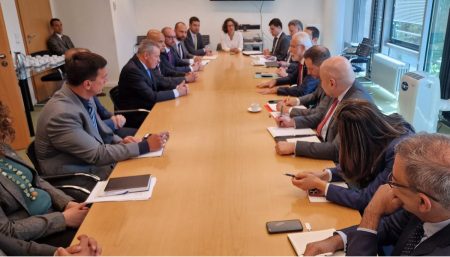 Comandante do Exército participa de reunião com Embaixador do Brasil em Berlim