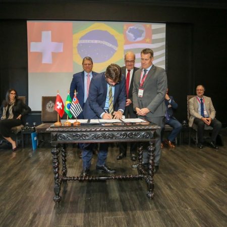 Secretaria de Negócios Internacionais assina Acordo de Cooperação em economia, tecnologia, inovação e sustentabilidade com a Suíça