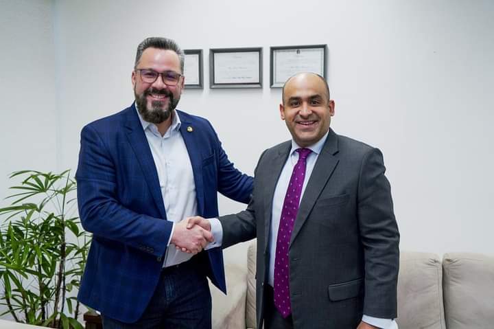 Encontro entre embaixador do Bahrein e senador reforçam laços entre os países