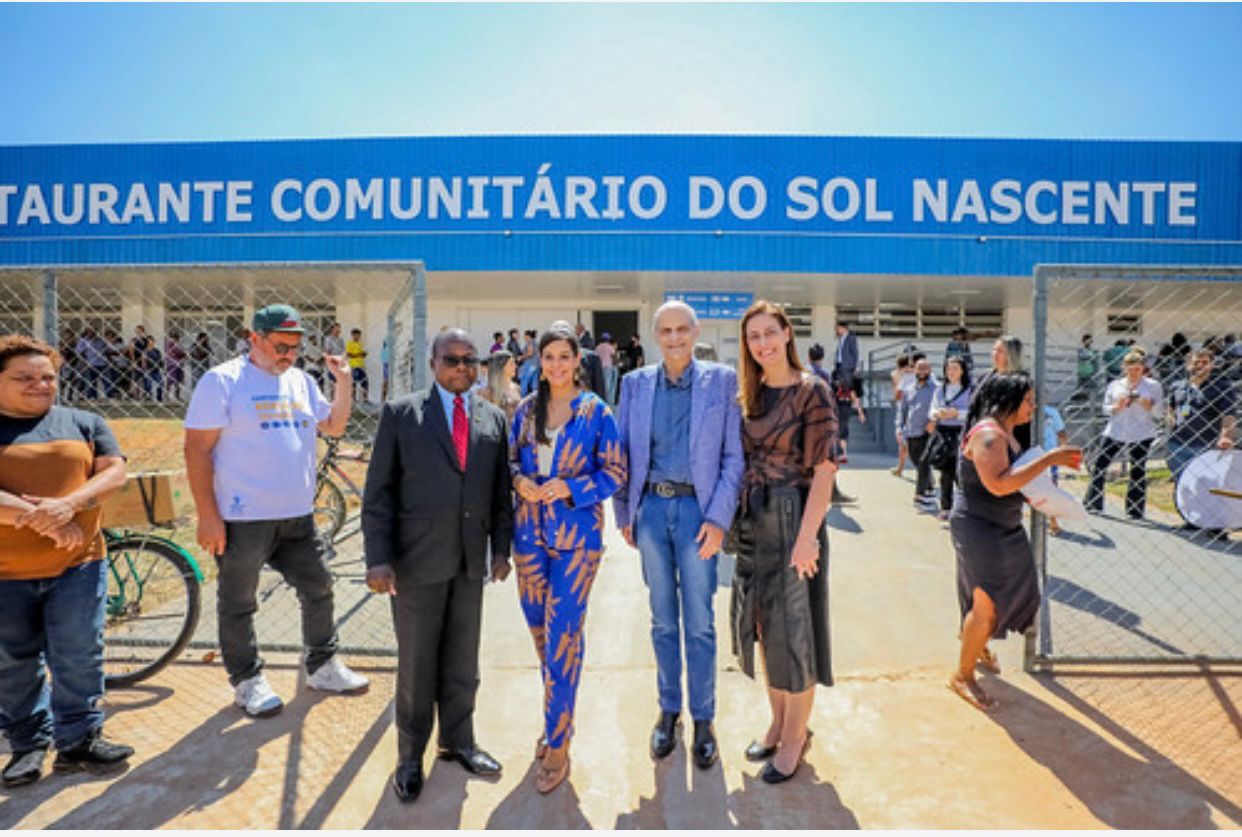 Embaixada de Moçambique visita Restaurante Comunitário do Sol Nascente