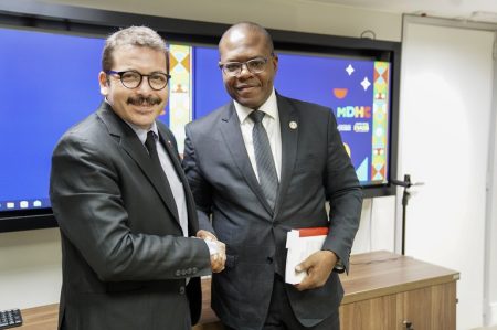 Embaixador do Chile é recebido pelo Ministro dos Direitos Humanos