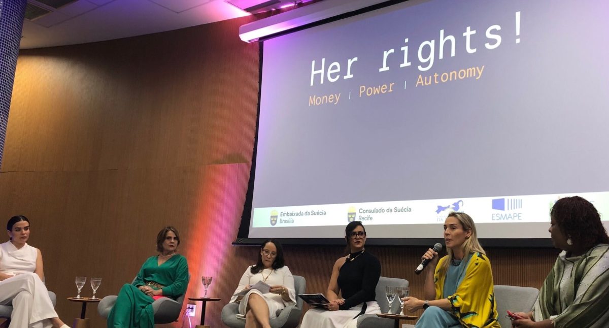 Embaixadora sueca participa da exposição “Her Rights! Dinheiro, Poder, Autonomia”