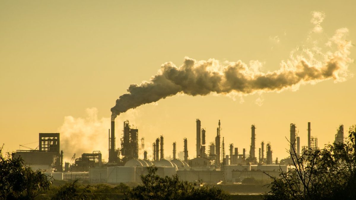 Países se preparam para luta em torno de combustíveis fósseis na COP28